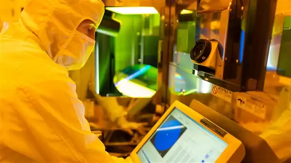 JEDEC制定全新技术内存标准SPHBM4:秒杀DDR5/GDDR7 逼近HBM4