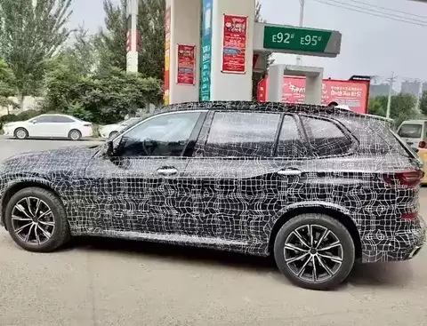 宝马X5喜迎换代，纯电氢能齐发