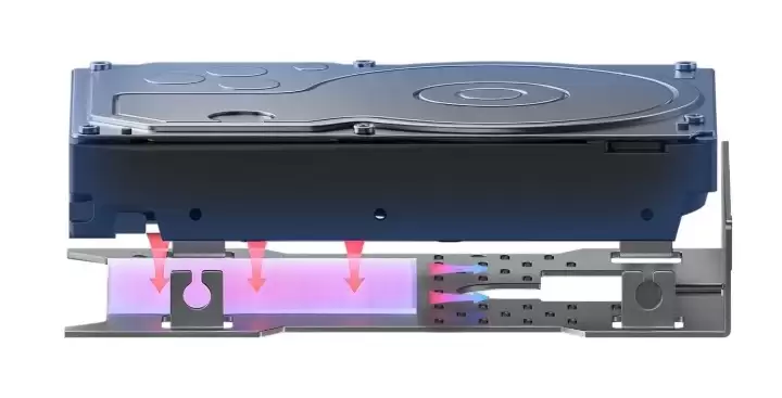 飞牛 Evo 2 同源：零刻 ME Pro 采用 DIY 抽拉式设计，英特尔、AMD、Arm 主板按需更换