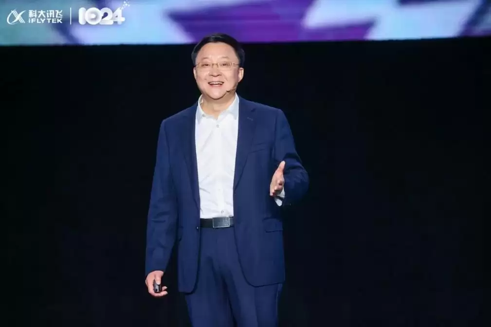 全国产算力筑基，科大讯飞以自主可控撑起大模型“中国脊梁”