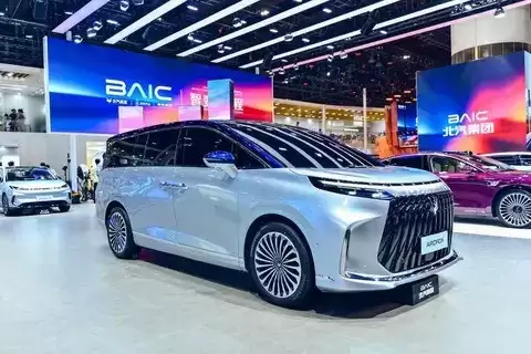 新能源MPV集体爆发：红旗、极狐、吉利等多款新车将上市