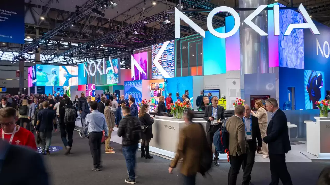 诺基亚欧洲员工爆发跨国抗议：德国、法国、希腊三地联动，剑指超 900 人大裁员