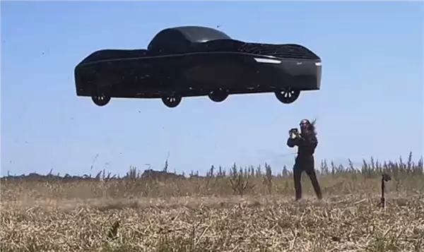 全球首款飞行汽车即将交付：每辆222万元 可飞177公里