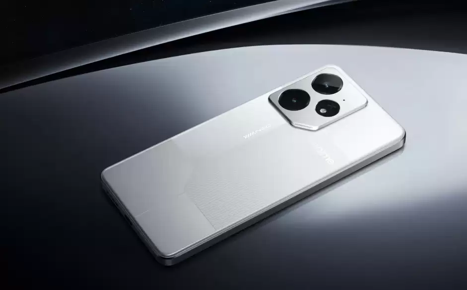 真我新机曝搭载骁龙8 Gen 5＋165Hz直屏，或为Neo 8旗舰登场