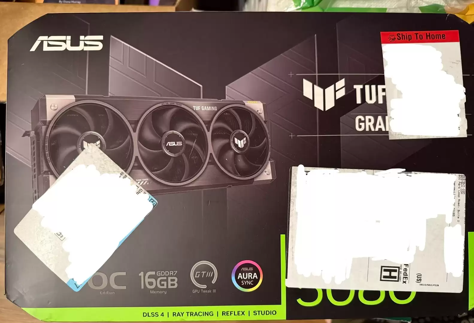 玩家花 1200 美元买 RTX 5080 显卡却收到石头,百思买拒绝退款退货