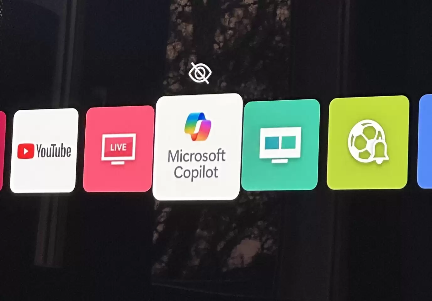 微软 Copilot AI 应用登陆 LG 电视，且无法卸载
