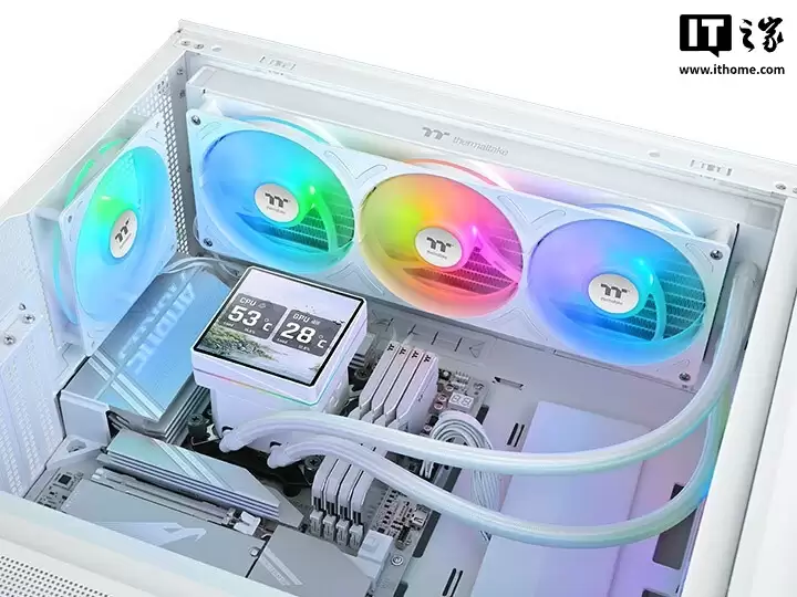 曜越推出 TH360 V3 Ultra ARGB Sync 白色版一体式水冷散热器,内置 4 英寸彩屏