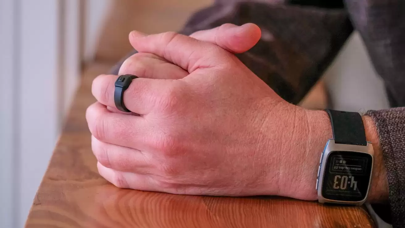 Pebble 戒指登场：定位“第二大脑”，不做健康监测、要靠语音记事杀出重围