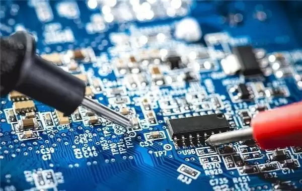 长鑫 DDR5 系列新品，以“链主效应”激活国产设备材料“高端验证场”