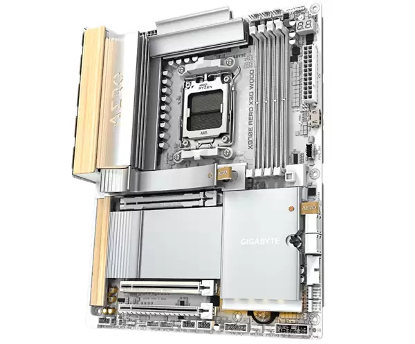 主板上木头、皮革：技嘉X870E AERO X3D WOOD开售！定价3999元