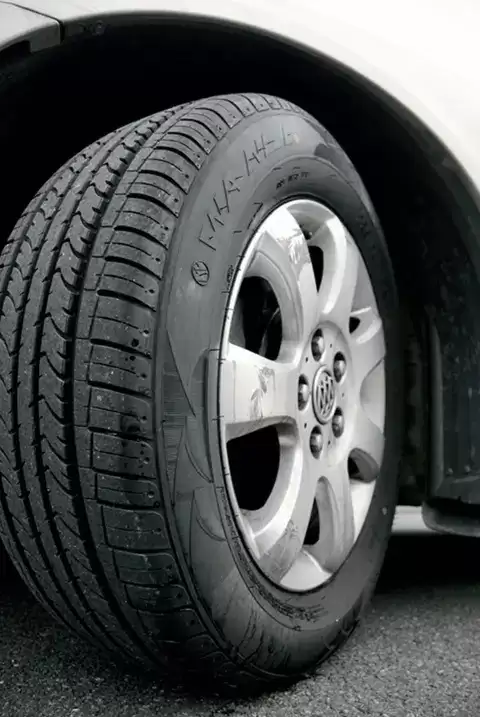 手把手教你看懂轮胎上的秘密标记