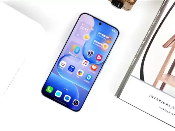 2025 公认拍照最强手机 荣耀 500 回归真实成片体验