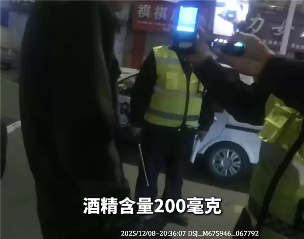 男子醉驾被抓 一查发现居然还是色盲!