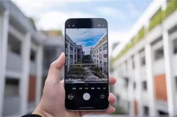 什么手机可以拍实况照片 2025 实测指南来了