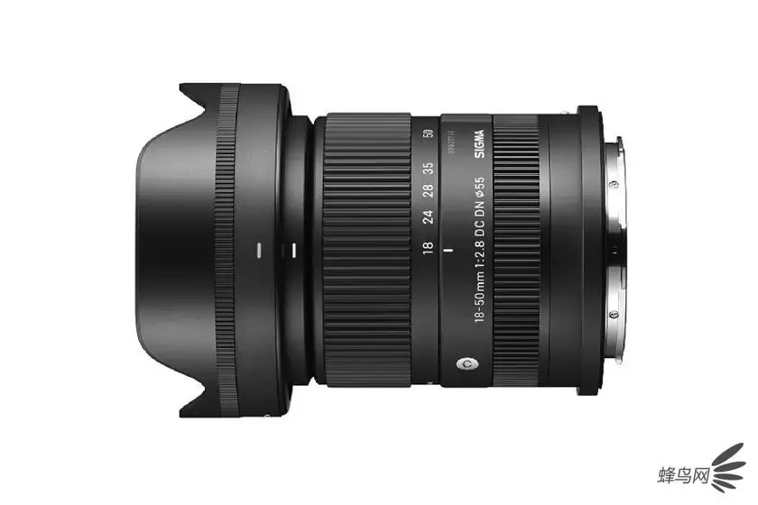 适合挂机的变焦头 适马18-50mm F2.8 DC DN售价3299元