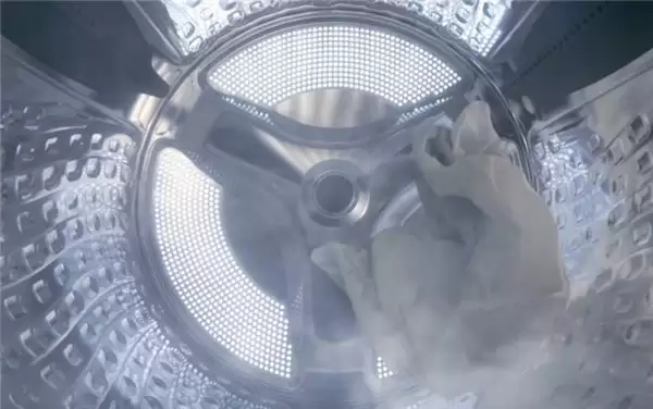 三星 AI 神系列洗烘护产品：年终犒赏 让穿衣品质全面升级