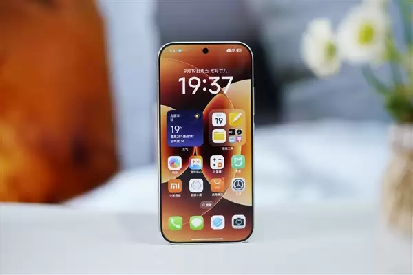 存储成本飙升冲击全球手机市场:明年均价上涨6.9%!所有厂商出货量下跌