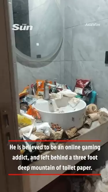 隔着屏幕都想吐!男子蜗居电竞酒店两年 垃圾堆一米高