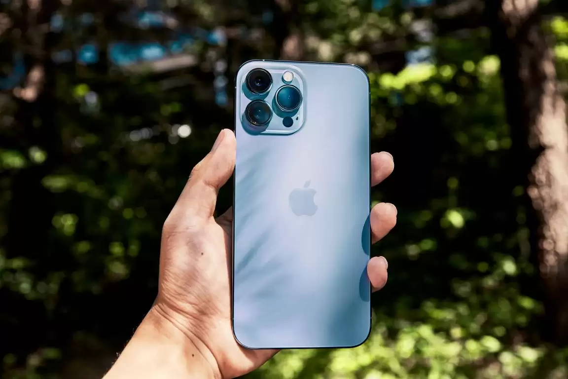 苹果客服回应 iPhone 存储空间用完就坏：要保证系统流畅至少留 1GB，建议用户及时清理