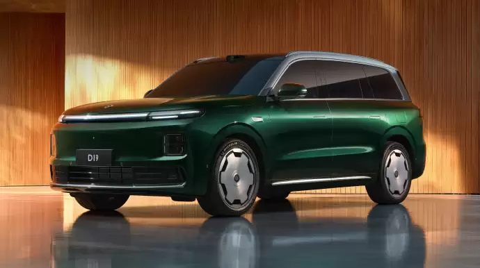 零跑D19内饰细节公开：4处静奢壁灯、3种智能定制香氛