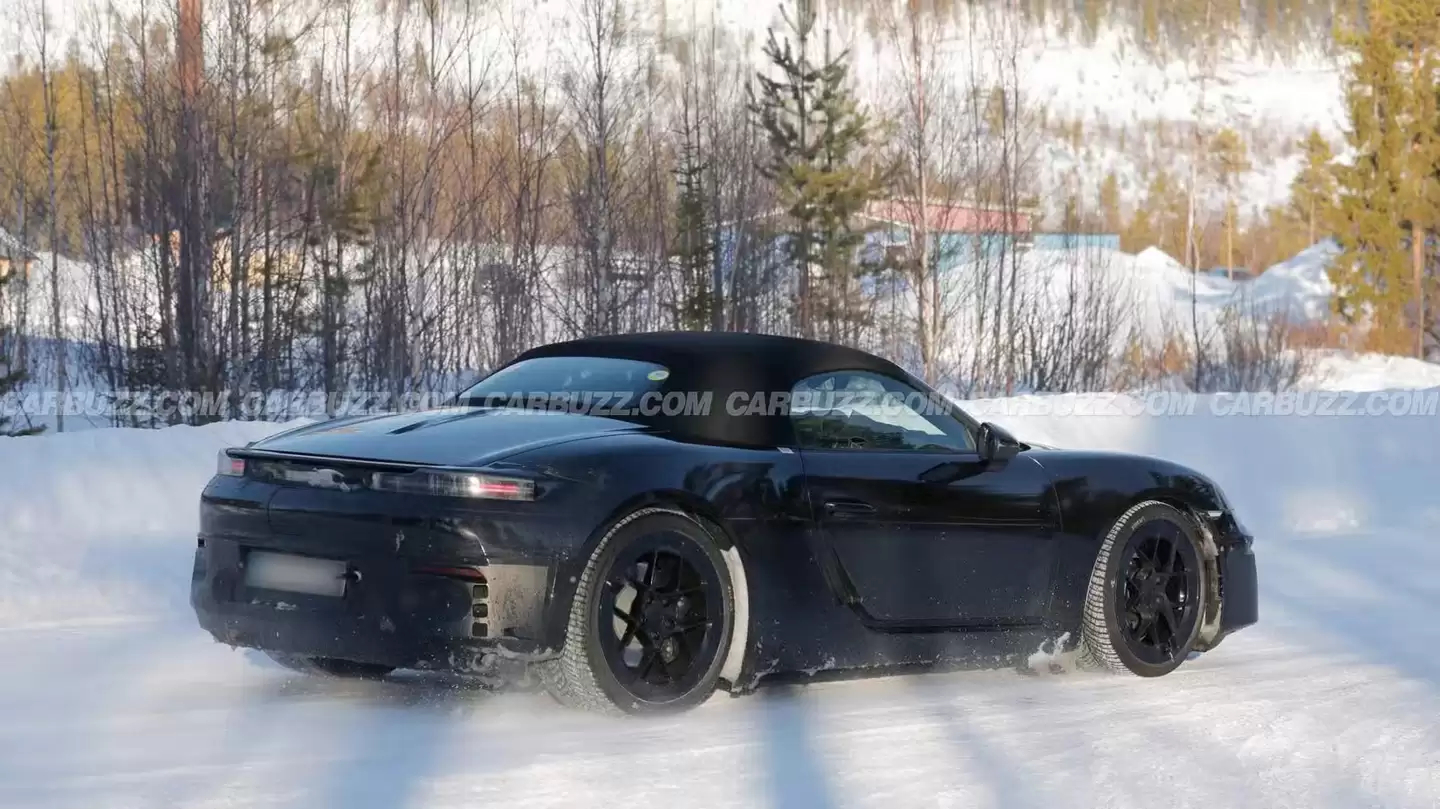 保时捷 718 纯电版被拍到开启第四轮冬测，研发周期破纪录