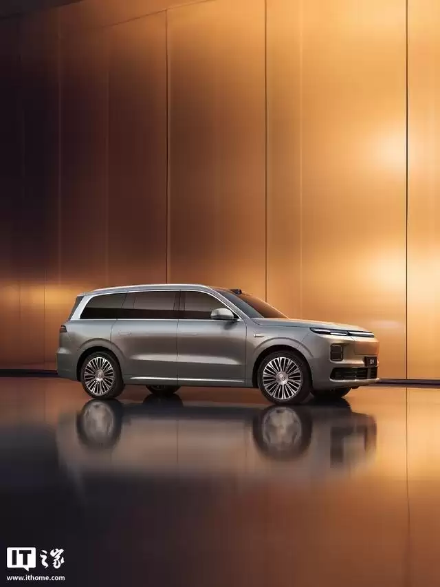 零跑揭晓豪华旗舰SUV D19部分配置：4处静奢壁灯