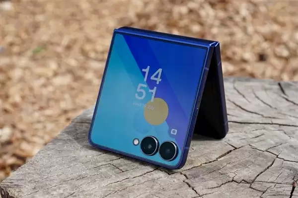 三星Galaxy Z Flip8将搭载Exynos 2600!全球首款2nm手机芯片