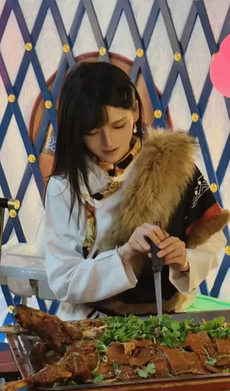 抖音第一蒂法惊艳变身上演草原游牧限定造型