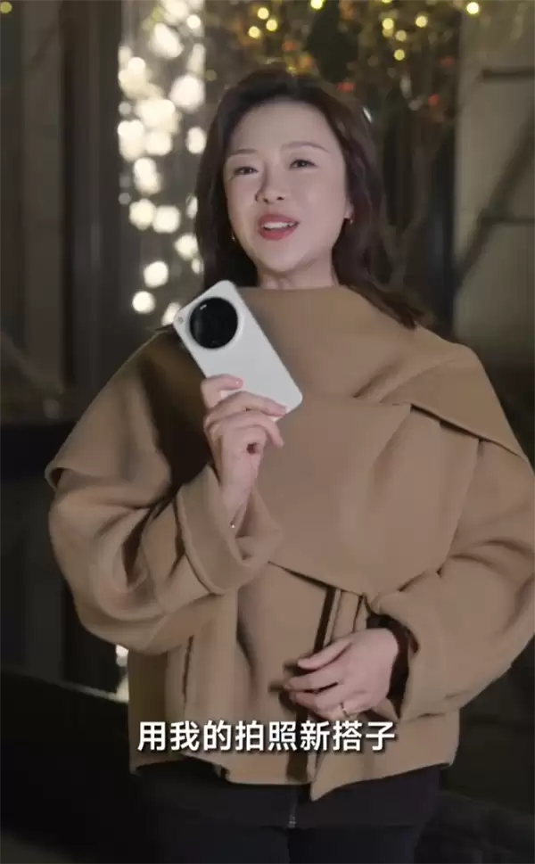 新一代夜神杀到！小米17+Ultra真机全网首秀：大圆Deco、白色机身优雅