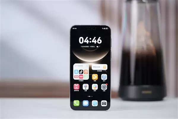 华为鸿蒙6高精度定位服务12月底上线：高精度车道级导航 免订阅直接用