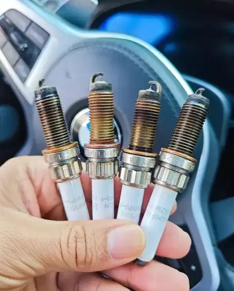 火花塞更换勿忽视,手册里程与异常征兆需并重
