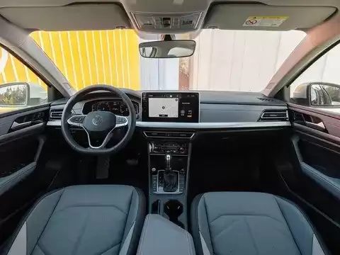 大众朗逸降价至7万级，家用轿车性价比新标杆