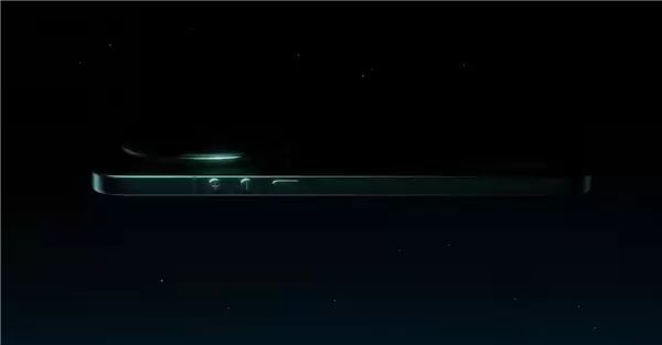 小米17 Ultra全新配色星空绿亮相!把浩瀚星空握在手中 超炫酷