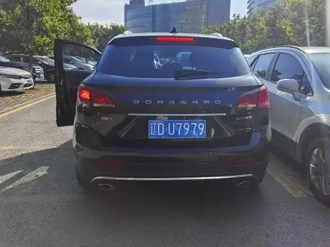 宝沃BX7刹车灯更换实录：20分钟省下百元维修费