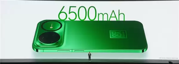 华为nova15 Ultra亮相：仅6.8mm！nova史上最薄Ultra