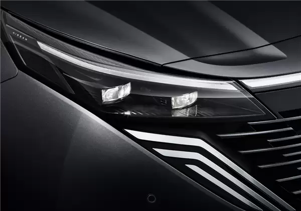 燃油车全球首搭鸿蒙座舱版 日产天籁上市30天订单过万