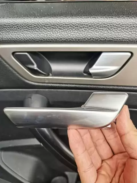 汽车门把手更换全攻略：省成本、涨知识、享成就感