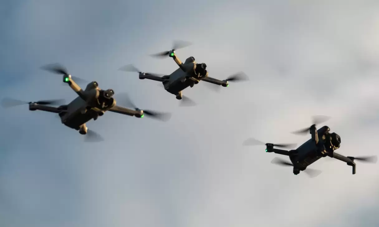 美国政府封禁外国无人机引发愤怒,飞手称中国无人机无法替代