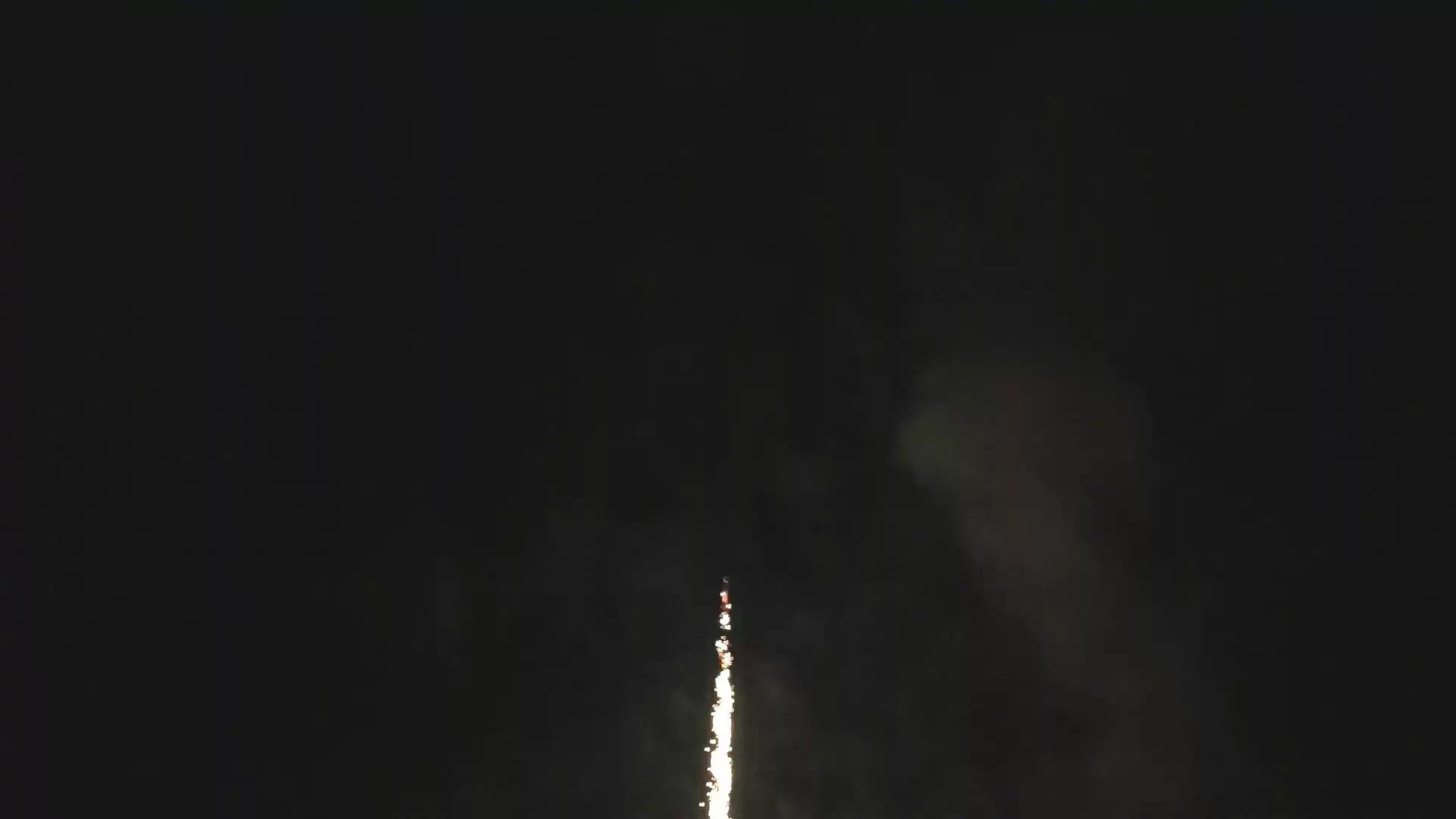 小米 17 Ultra 手机首发徕卡 2 亿像素光学变焦：行业首获徕卡 APO 光学认证，非“数码裁切”