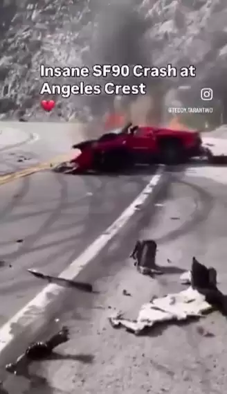 《使命召唤》创始人车祸现场曝光 超跑撞击护栏光速起火