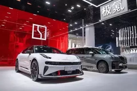 极氪七个月闪退美股，吉利57亿整合新棋局