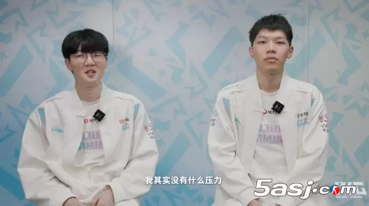 BLG 2:0轻取LNG，拿下德玛西亚杯首胜：赛后采访Viper