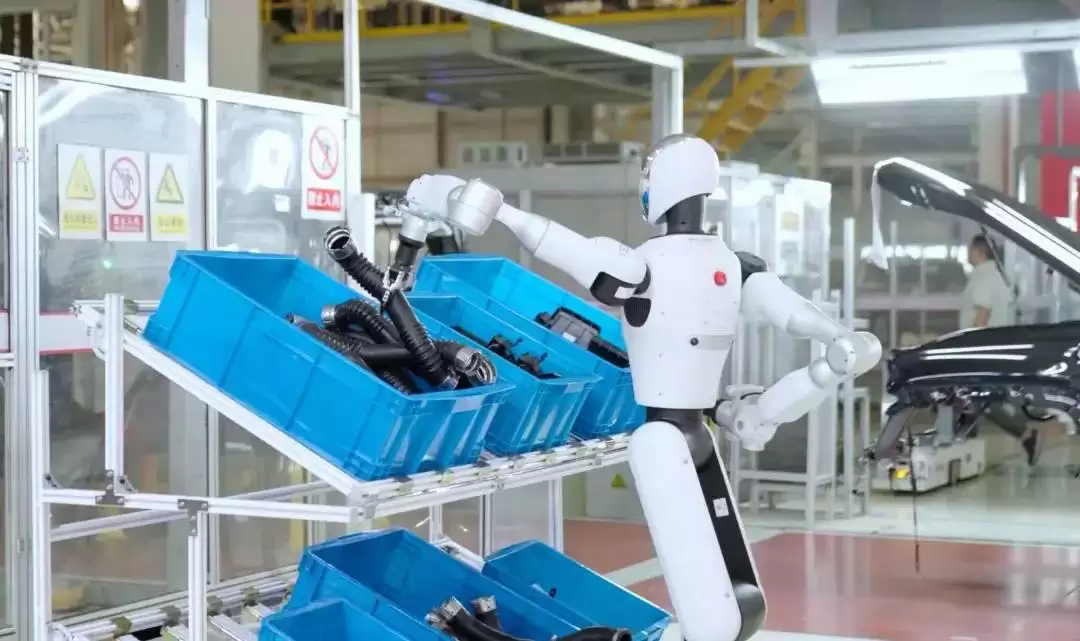 银河通用携手百达精工推进千台具身机器人产线落地