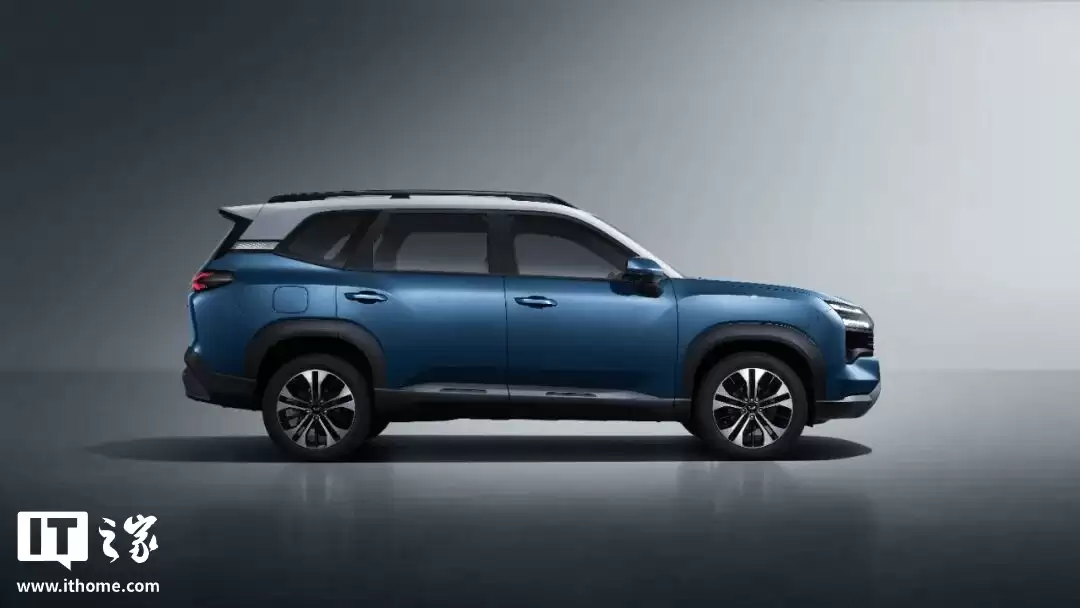 五菱首款硬派 SUV 星光 560 明年 1 月上市：可选燃油、插混、纯电三动力，首发权益价 5.98 万元起