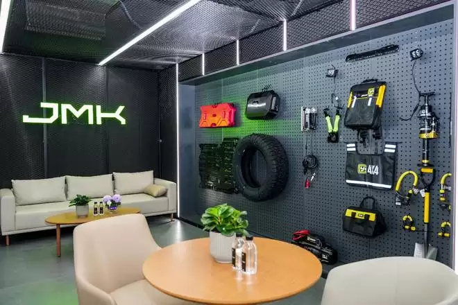 捷途纵横，中国方盒子的豪华叙事