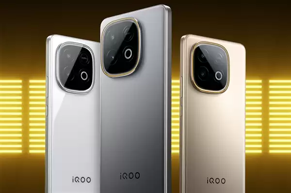 iQOO Z11 Turbo脱胎换骨 产品经理：2.5K-3K档位唯一选择