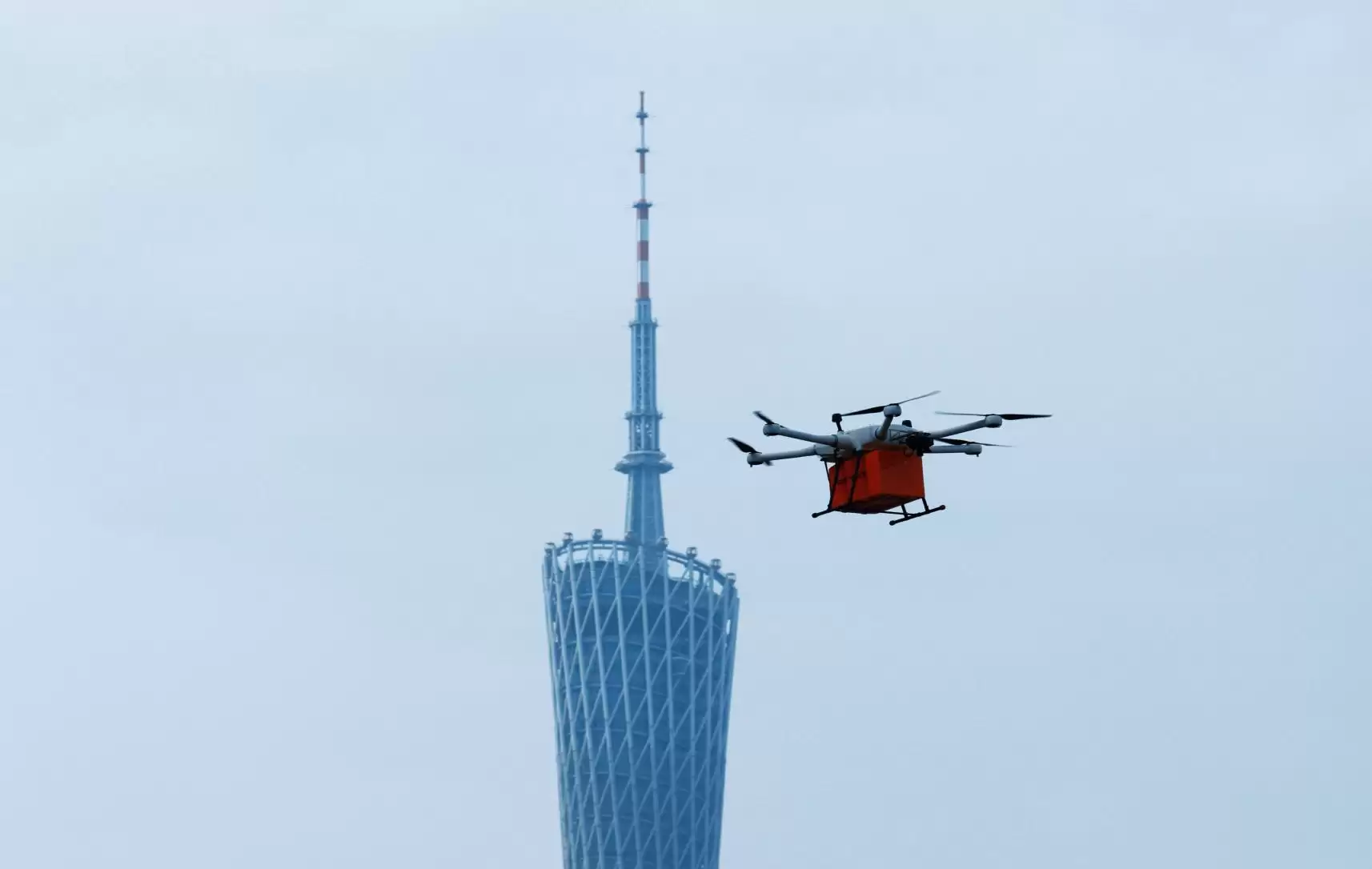 淘宝闪购开通全国首条无人机“聚合送”航线打造城市智慧物流新基建