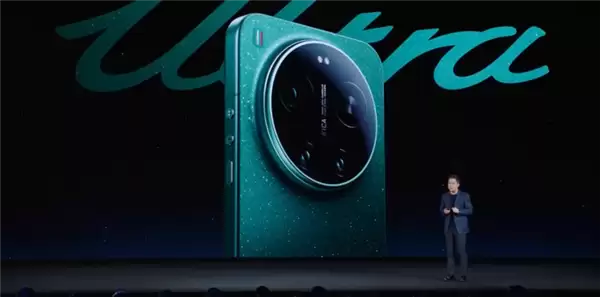 小米17+ Ultra亮相：迄今最薄Ultra 星空绿最夺目