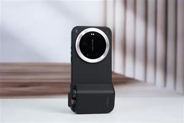 小米17+ Ultra MiCare 5折优惠！499元 两年碎屏、进水免费修