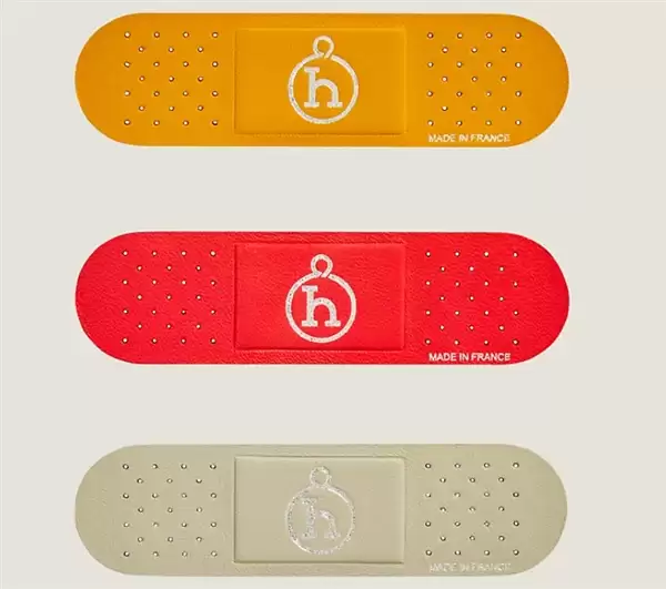 可重复使用 爱马仕推出羊皮创可贴:单张约售385元